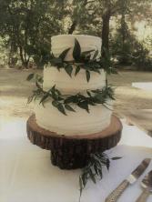 wedding cake- textured buttercream